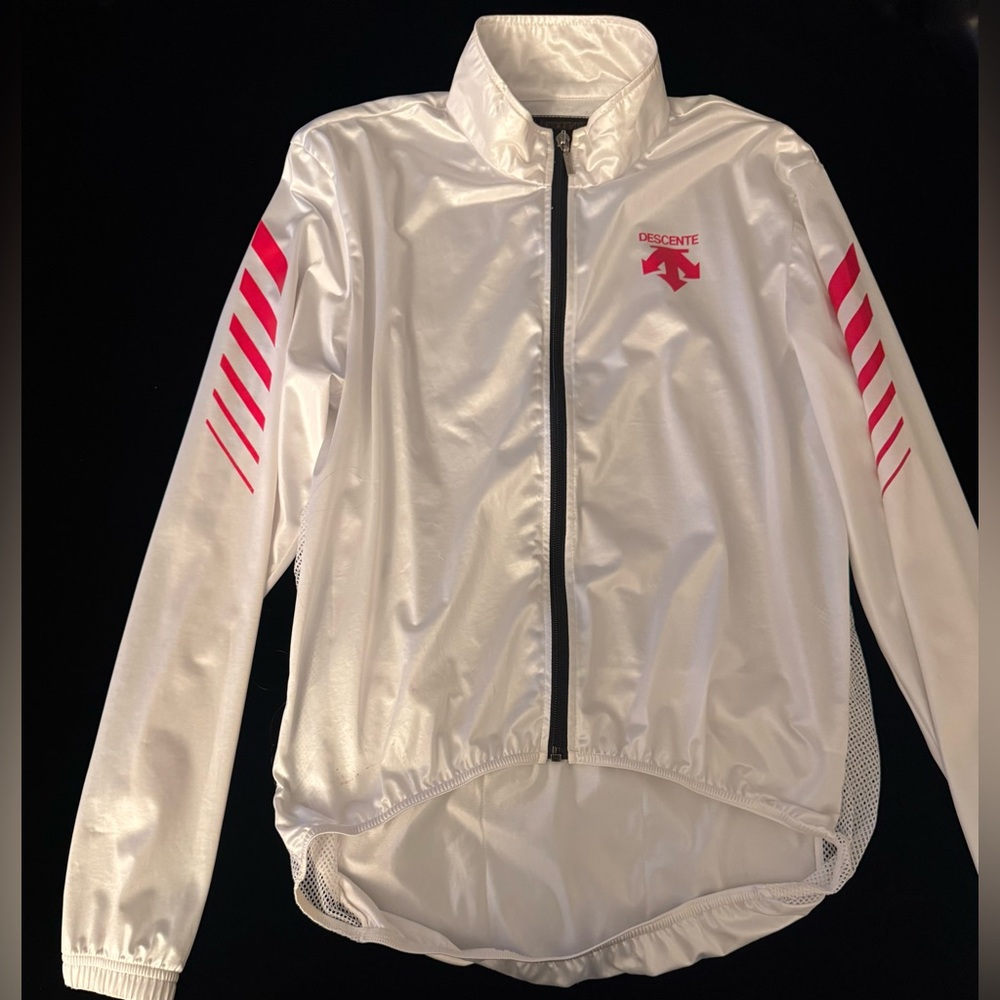 Descente rare vintage White Jacket